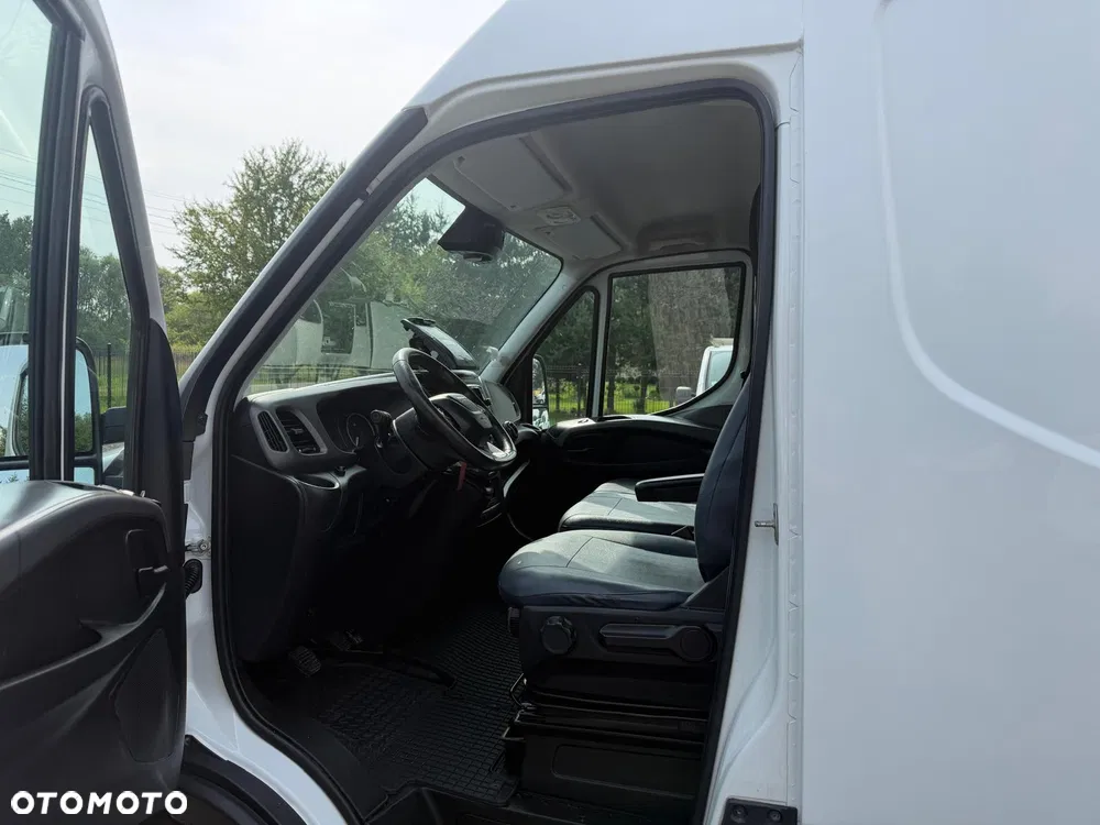 Iveco DAILY / 2.3D / L3H3 / HAK 3.5T / FV23% / NAJBOGATSZA WERSJA / L3 H3 - miniatura 9