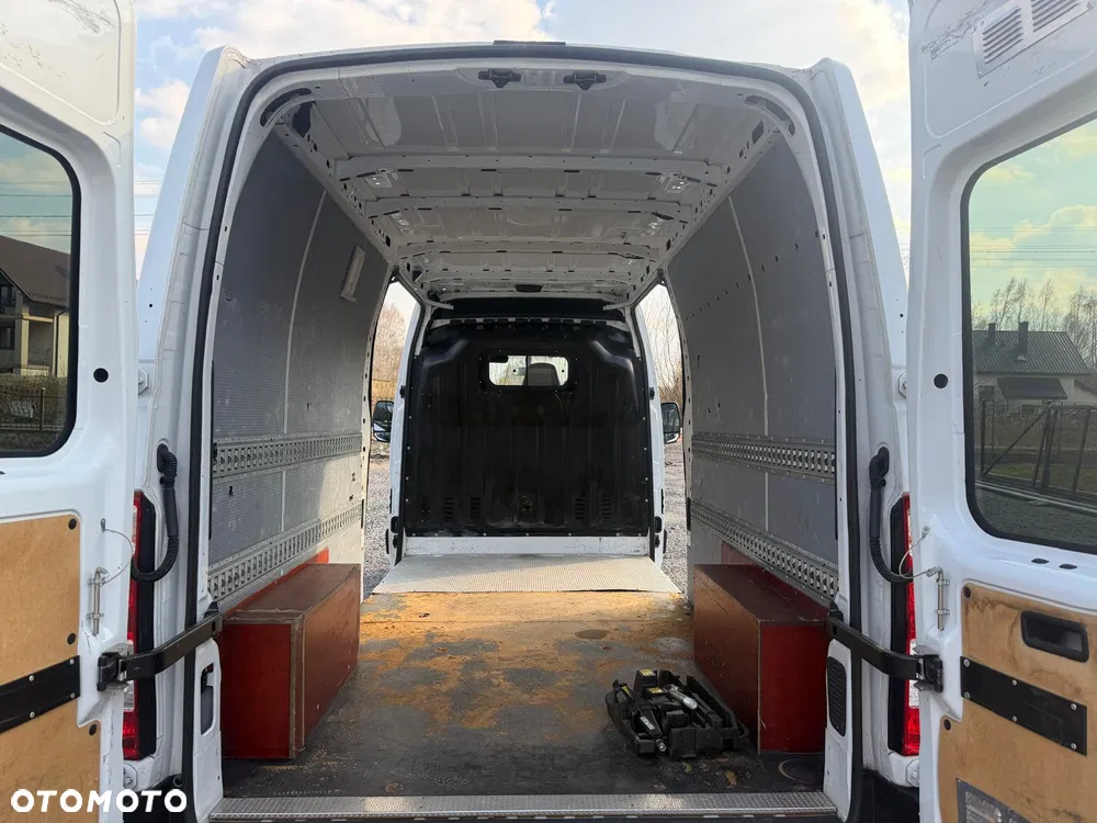 Renault Master - miniatura 11