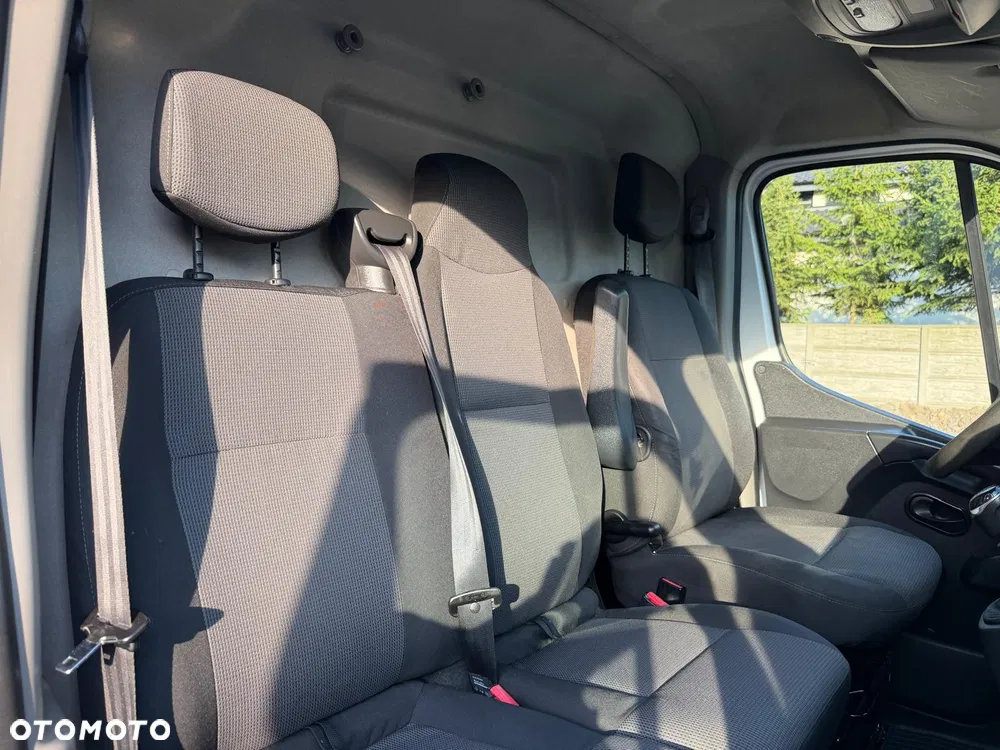 Renault MASTER / 2.3D / L2H2 / FV23% / NAJBOGATSZA WERSJA / KAMERA / NOWE OPONY NAVI / - miniatura 18