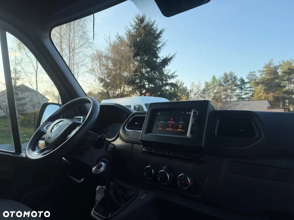 Renault Master - miniatura 15
