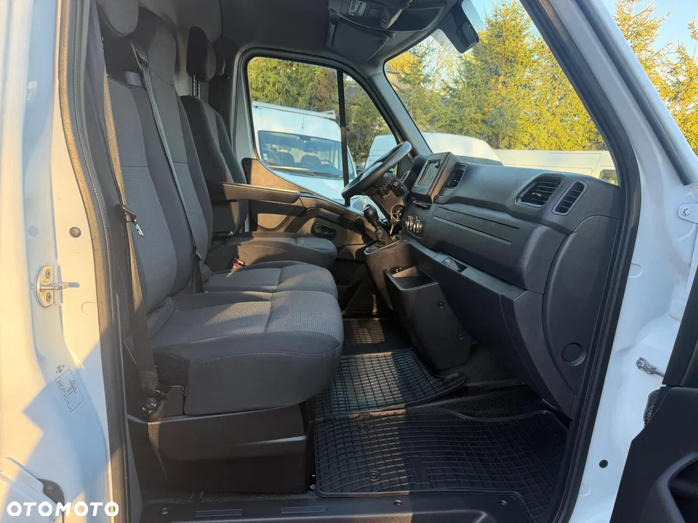 Renault Master / L3H2 / Najbogatsza wersja / 92000 KM / BEZWYPADKOWY / L3 H2 / FV23% - miniatura 15