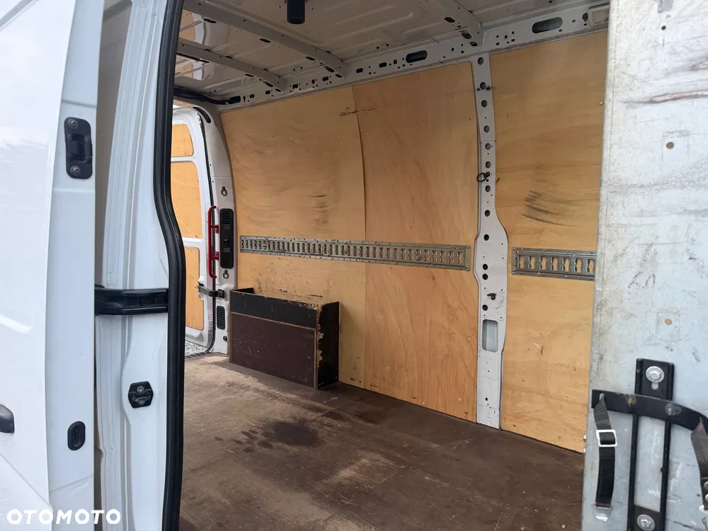 Renault Master - miniatura 15
