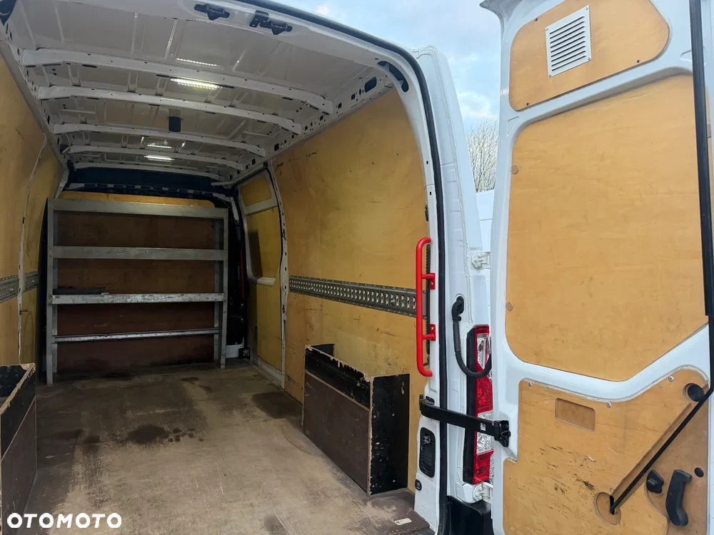 Renault Master - miniatura 13