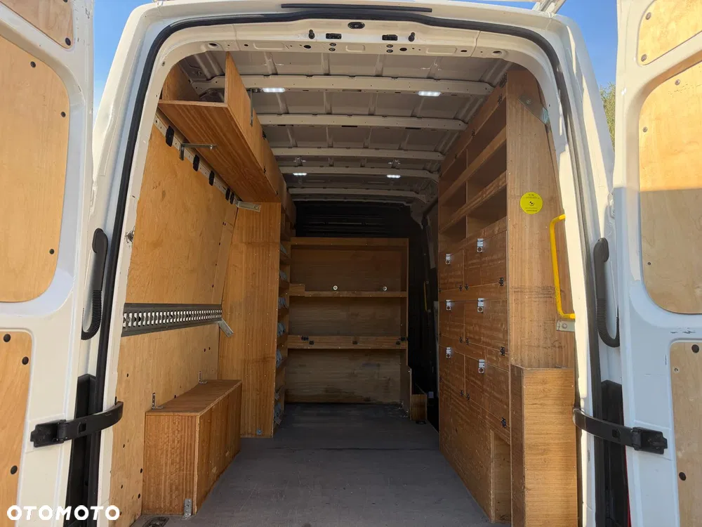 Volkswagen Crafter / L3H3 / 2.0 177KM /  AUTOMAT / NAJBOGATSZA WERSJA / TABLET / NAVI / SKÓRA / FV23% - miniatura 19
