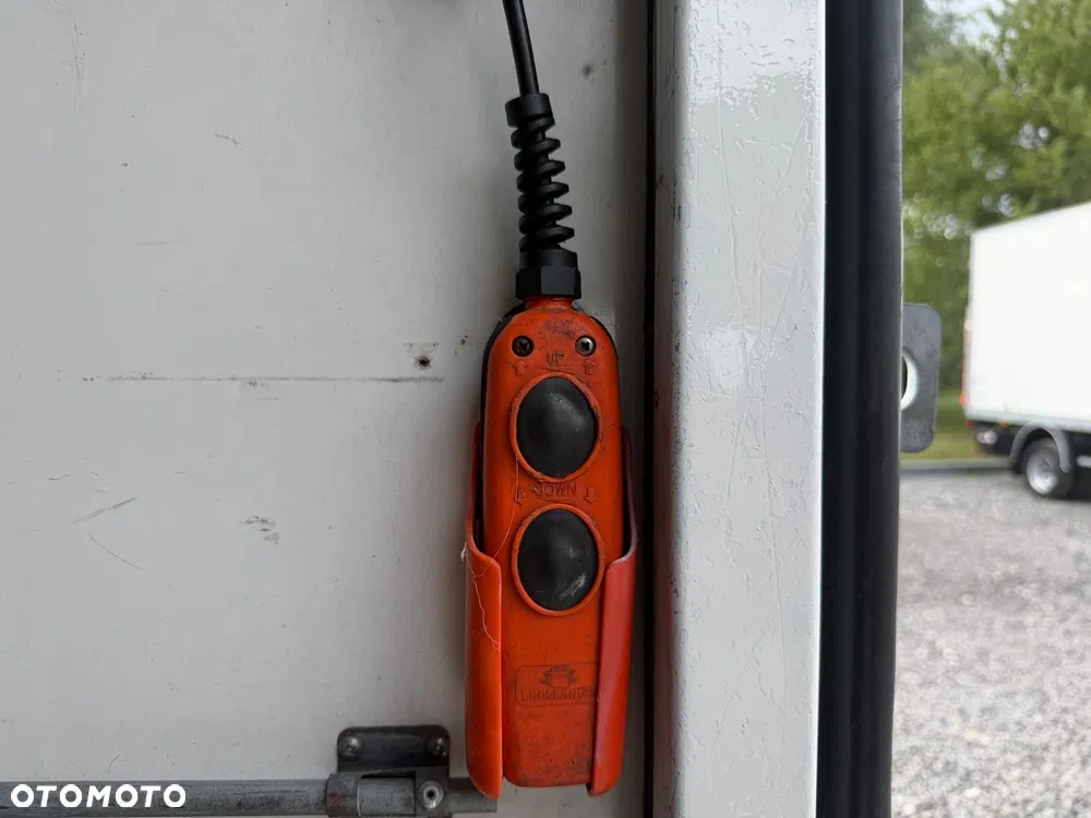 Renault NV400 / Master / Kontener / Winda / 2.3D / 165 KM / Hak / Kamera / FV23% - miniatura 19