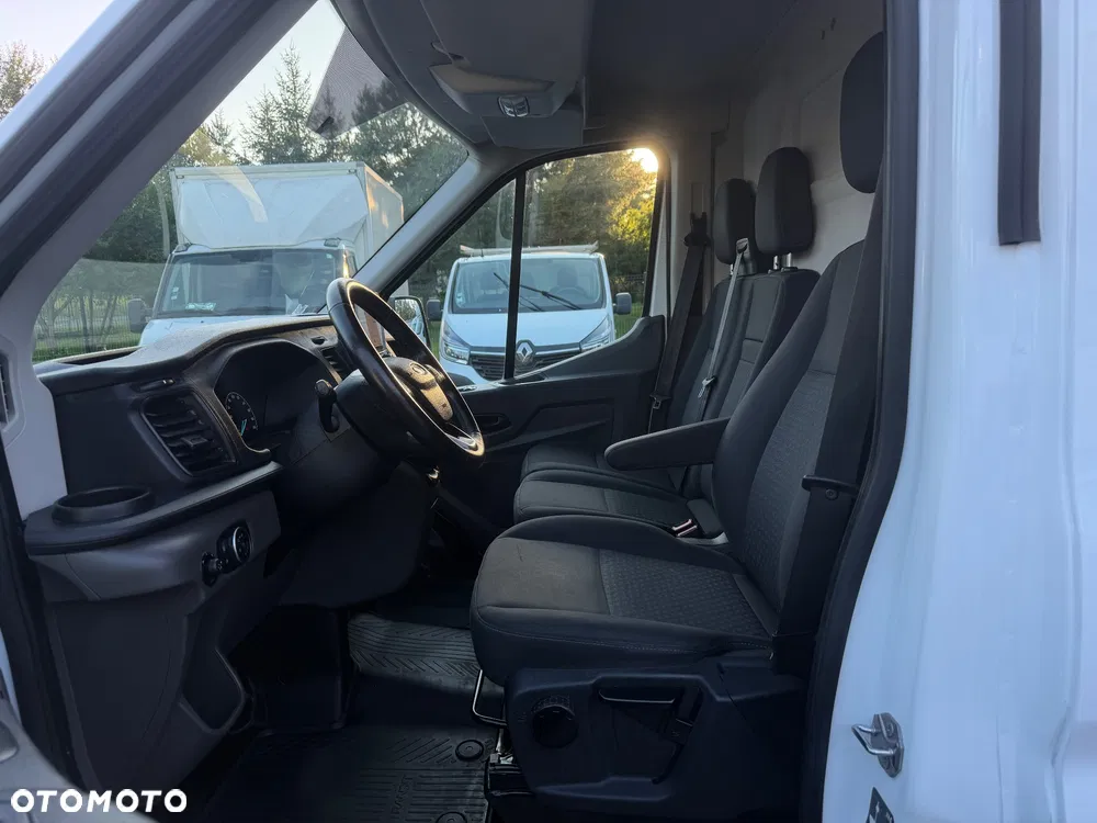Ford Transit / L3H2 / NAJBOGATSZA WERSJA / Kamera / Zabudowa / Bagażnik dachowy / FV23% / - miniatura 10