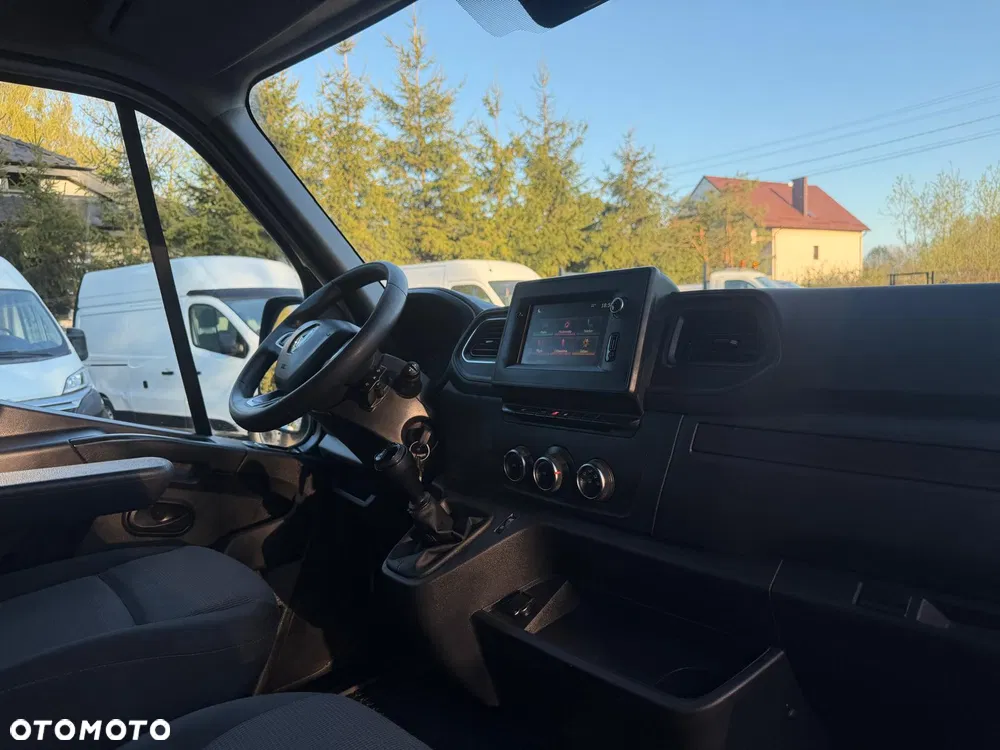 Renault Master / L3H2 / Najbogatsza wersja / 92000 KM / BEZWYPADKOWY / L3 H2 / FV23% - miniatura 12