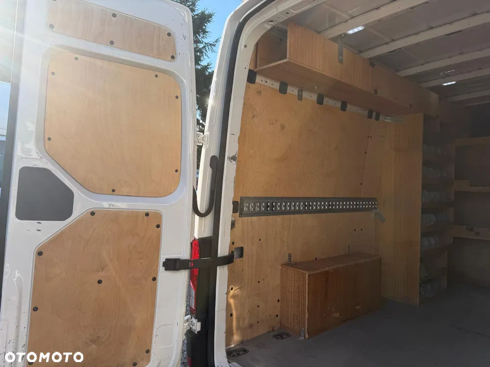 Volkswagen Crafter / L3H3 / 2.0 177KM /  AUTOMAT / NAJBOGATSZA WERSJA / TABLET / NAVI / SKÓRA / FV23% - miniatura 21