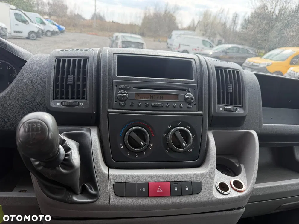 Peugeot Boxer - miniatura 38