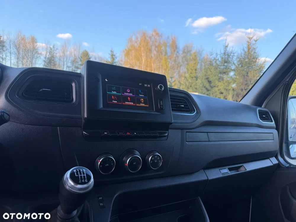 Renault Master - miniatura 18