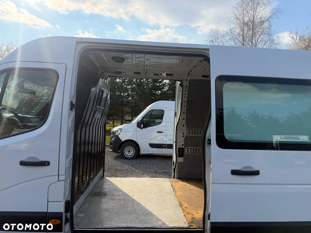 Renault Master - miniatura 12