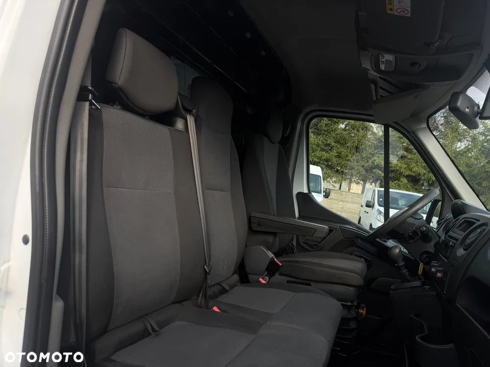Renault Master - miniatura 21