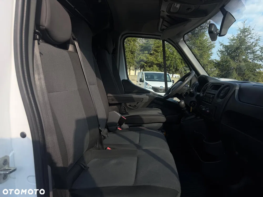 Renault Master - miniatura 19