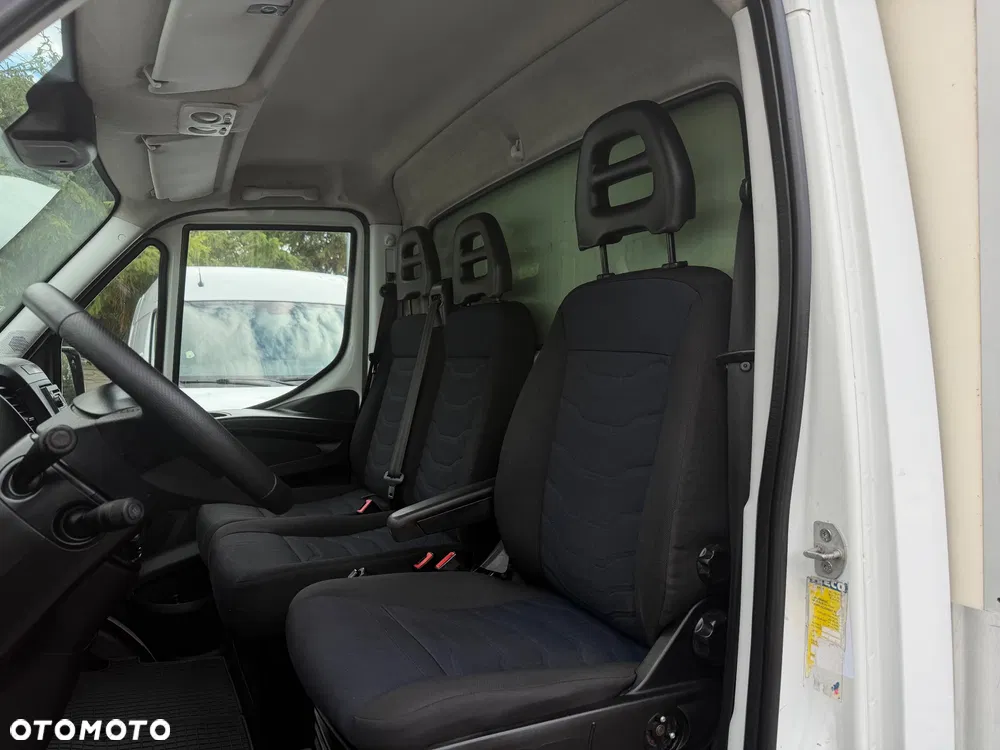 Iveco DAILY / 2.3D / KONTENER / WINDA / FV23% / BLIŹNIAK /UDT - miniatura 17