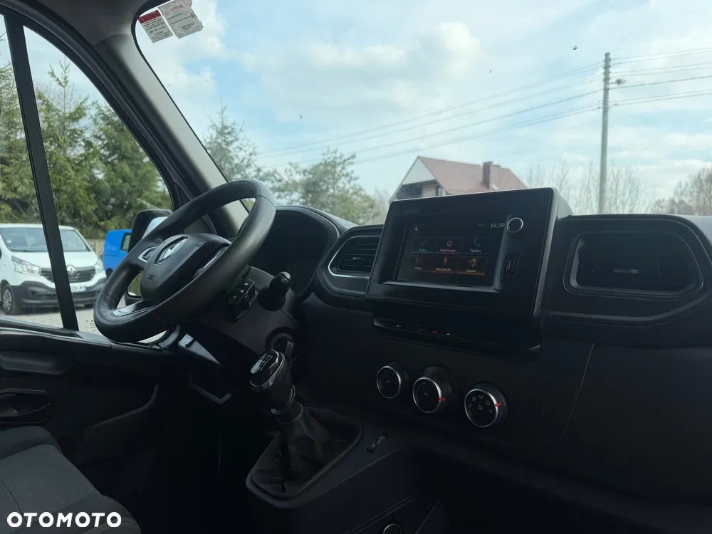 Renault Master - miniatura 18