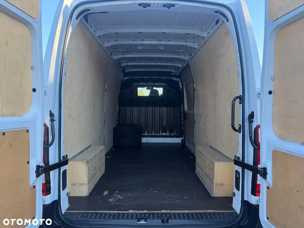 Renault Master / L3H2 / Najbogatsza wersja / 92000 KM / BEZWYPADKOWY / L3 H2 / FV23% - miniatura 9